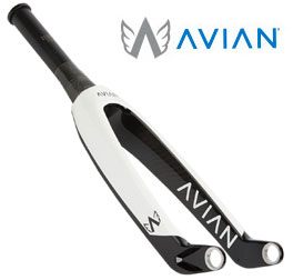 AVIAN 'VERSUS' CARBON TAPERED FORK 20"