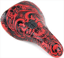 NEU!  PREMIUM PIVOTAL "SKULL" Seat Red